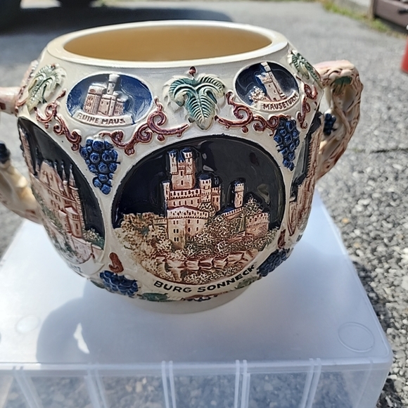 Vintage Castle GERZIT German  Tureen Punch / Soup Bowl.  5 individually Cups - Picture 2 of 7